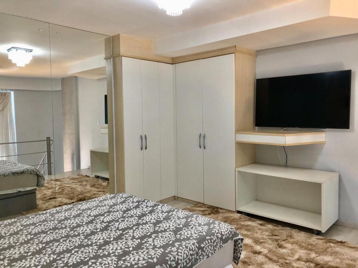 Вилла Saint Sebastian Flat 213 - Com Hidro! Ate 4 Pessoas, Duplex, No Centro Жарагуа-ду-Сул Экстерьер фото